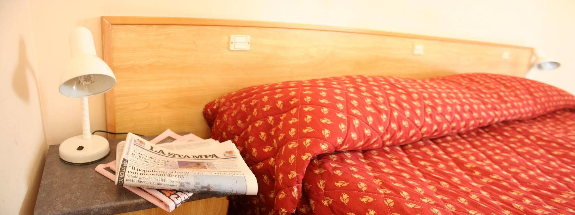 Albergo Savoia Ospedaletti Εξωτερικό φωτογραφία